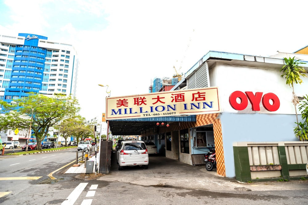Hotel O Milion Inn 30/32