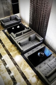 DEMORA HOTEL 24/64