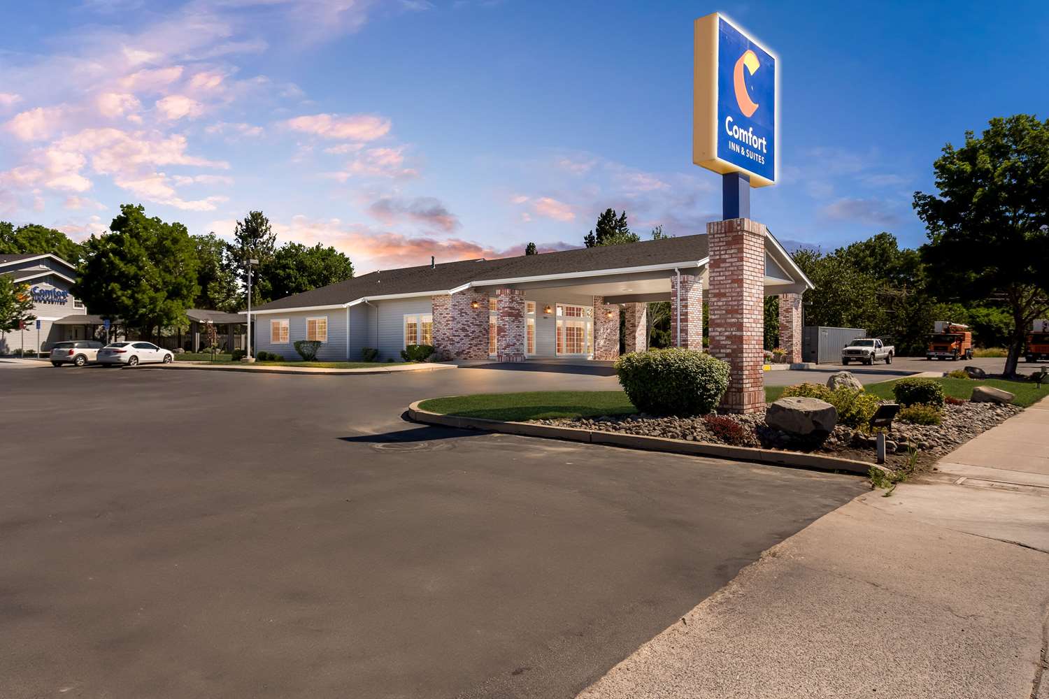Comfort Inn & Suites Susanville CA 22/24