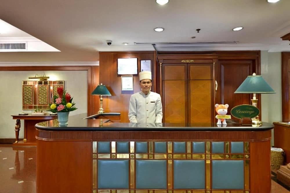 Evergreen Laurel Hotel 8/69