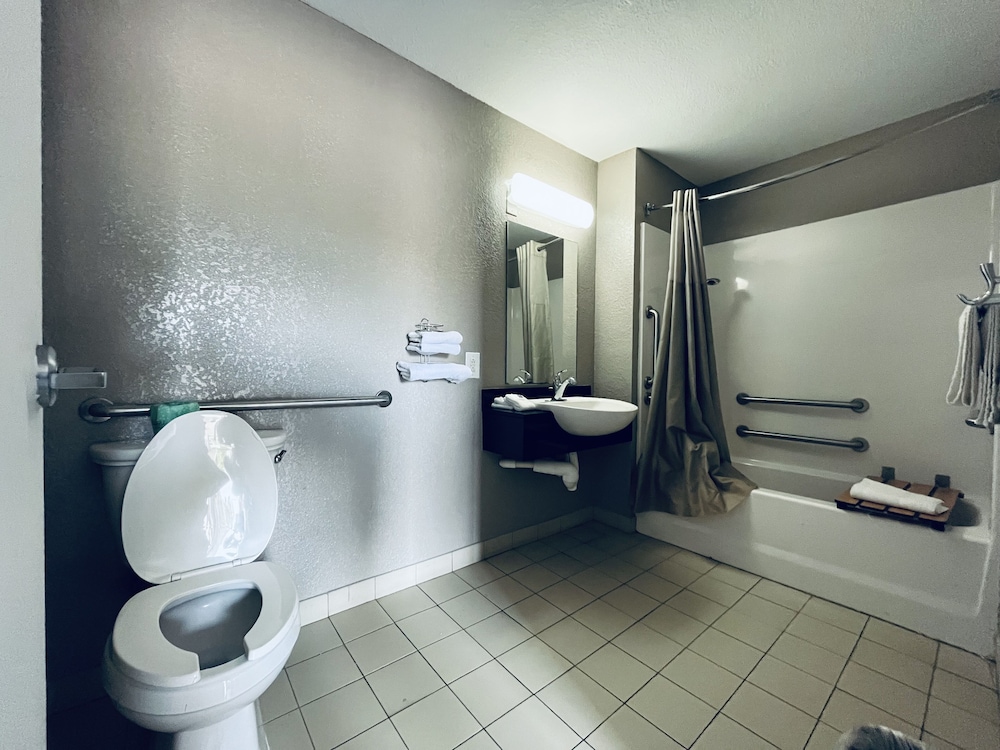 Motel6 Jonesboro, AR 36/37