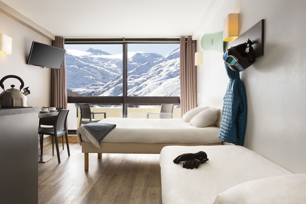 SOWELL RESIDENCES Pierre Blanche 22/70