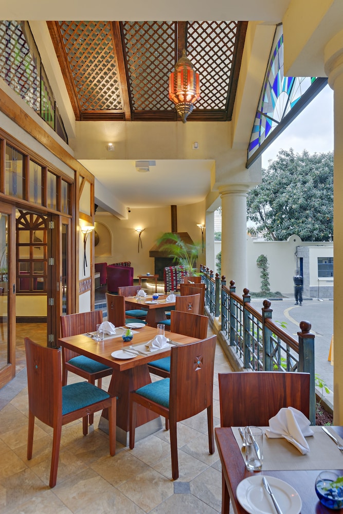 The Heron By Sarovar Portico India, Nairobi 61/77