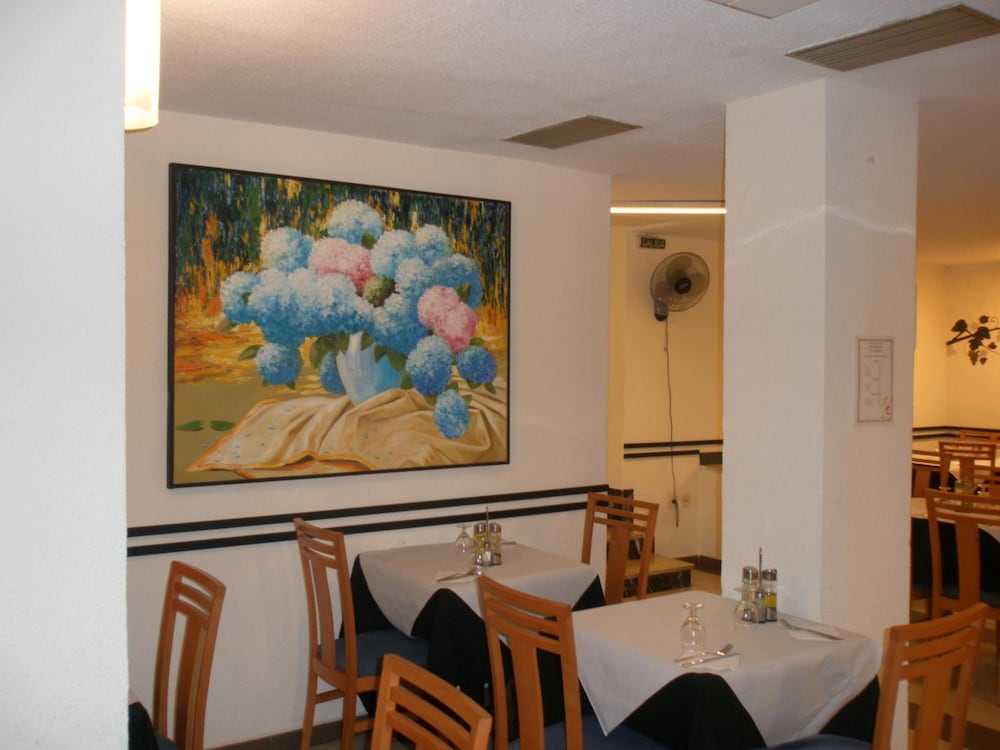 Mayna Hotel 22/26