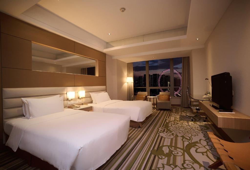 Standard, Twin Beds, Tj Eye View