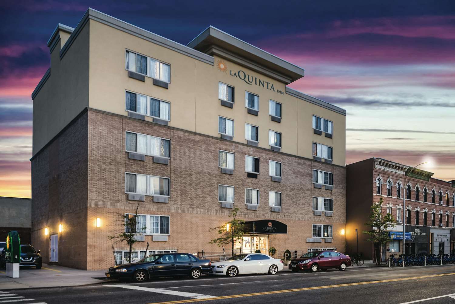 La Quinta Inn & Suites by Wyndham Brooklyn Downtown 4/24