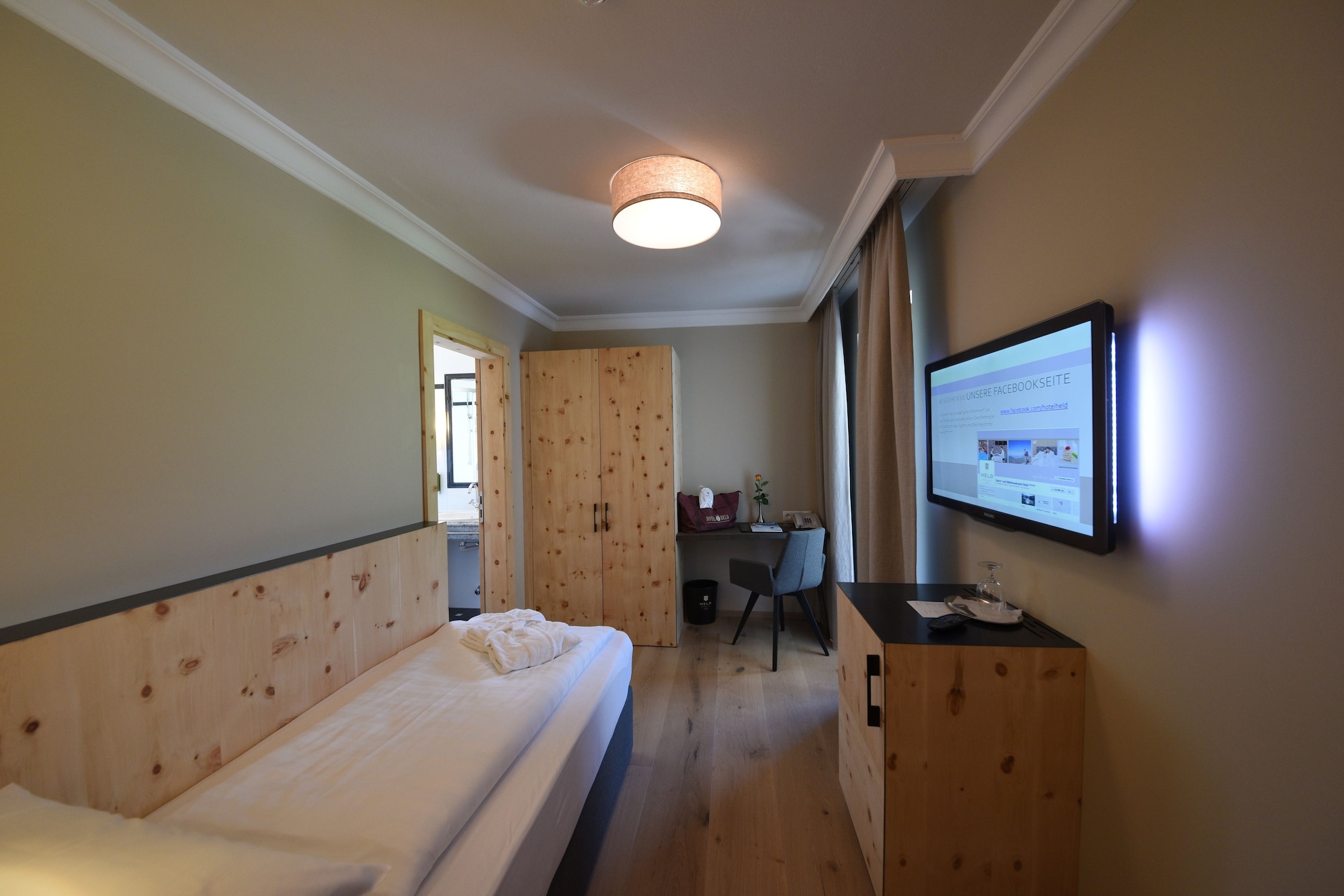 Room, Single, Single Bed, Mountain View, Balcony