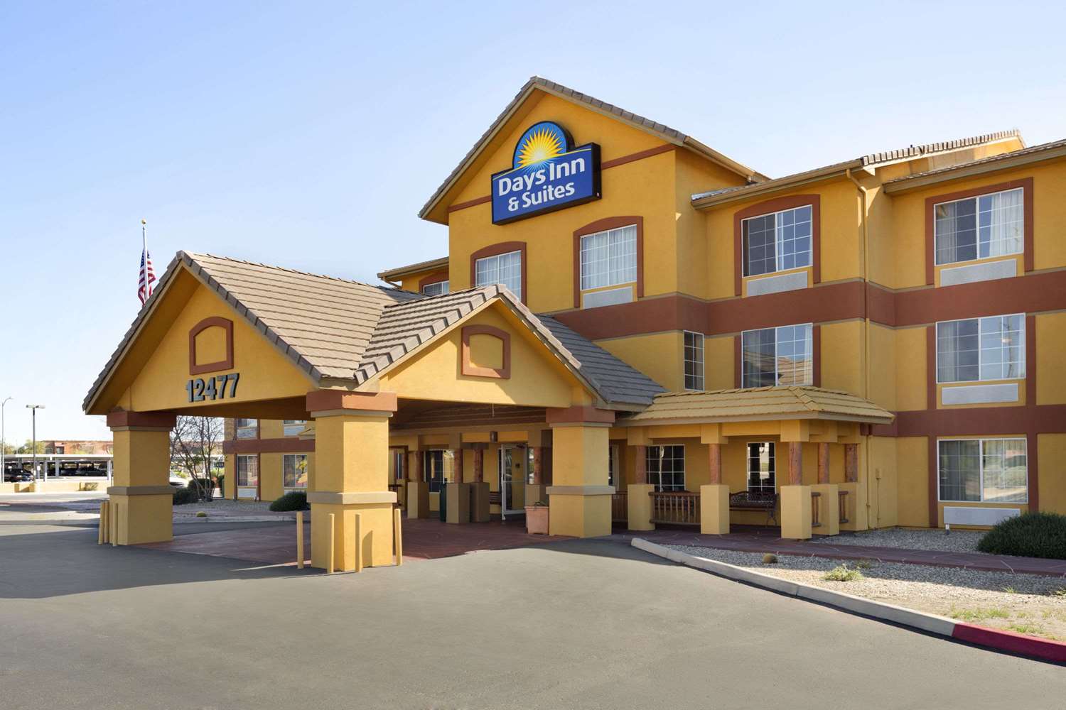 Days Inn & Suites Surprise 1/25