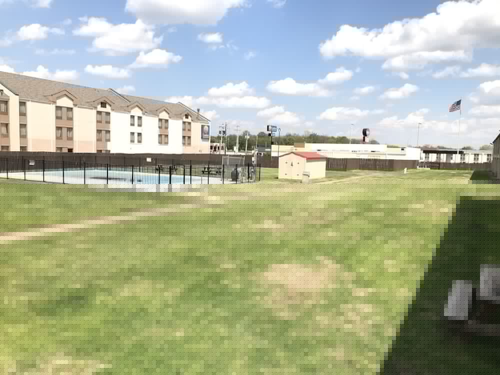 Days Inn by Wyndham Joplin 21/32