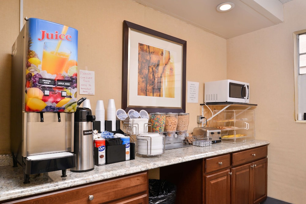 Americas Best Value Inn Augusta Historic Downtown 21/30