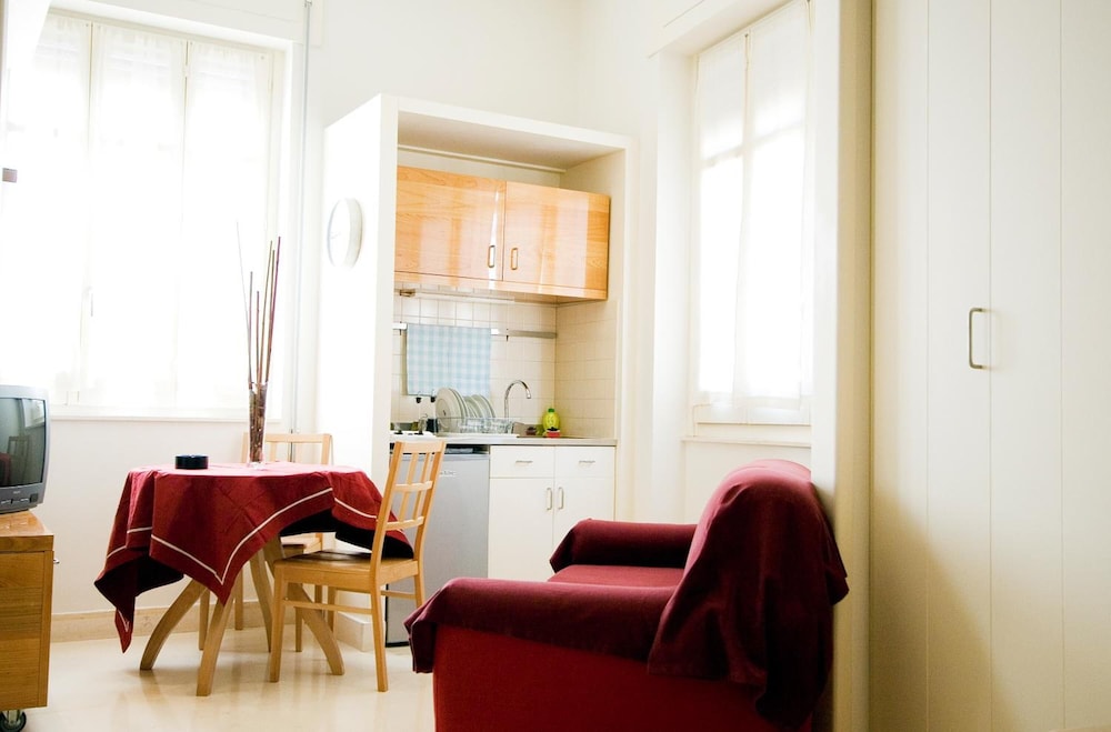 Residence Arco Antico 57/77