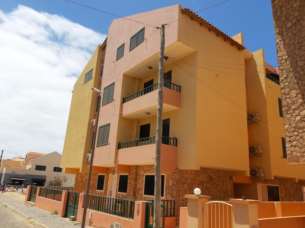 Nautilus Aparthotel in SAL