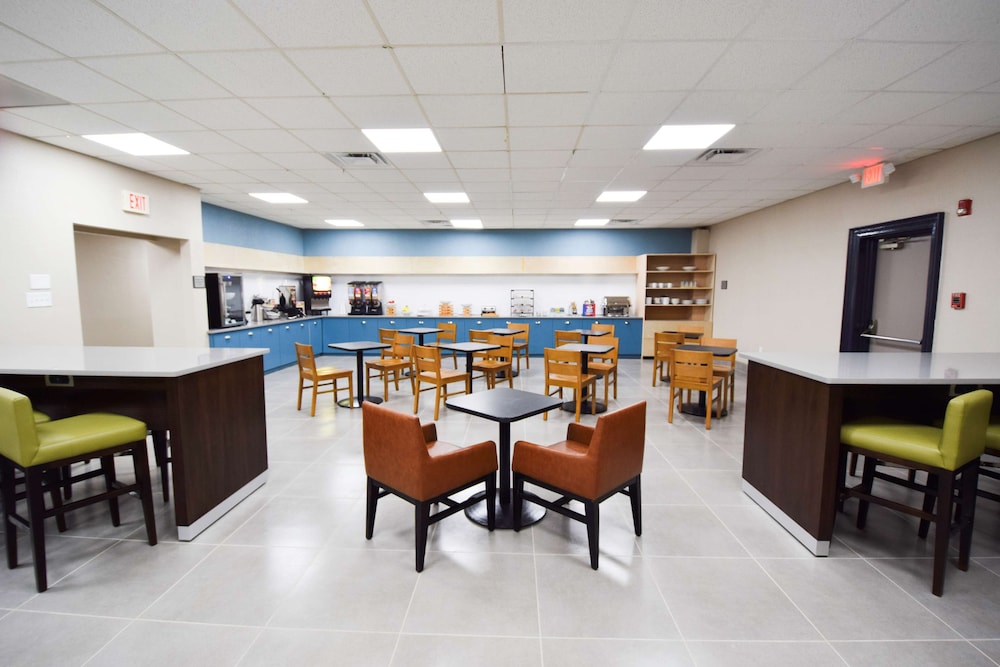 Country Inn Suites By Radisson North Little Rock 24/30