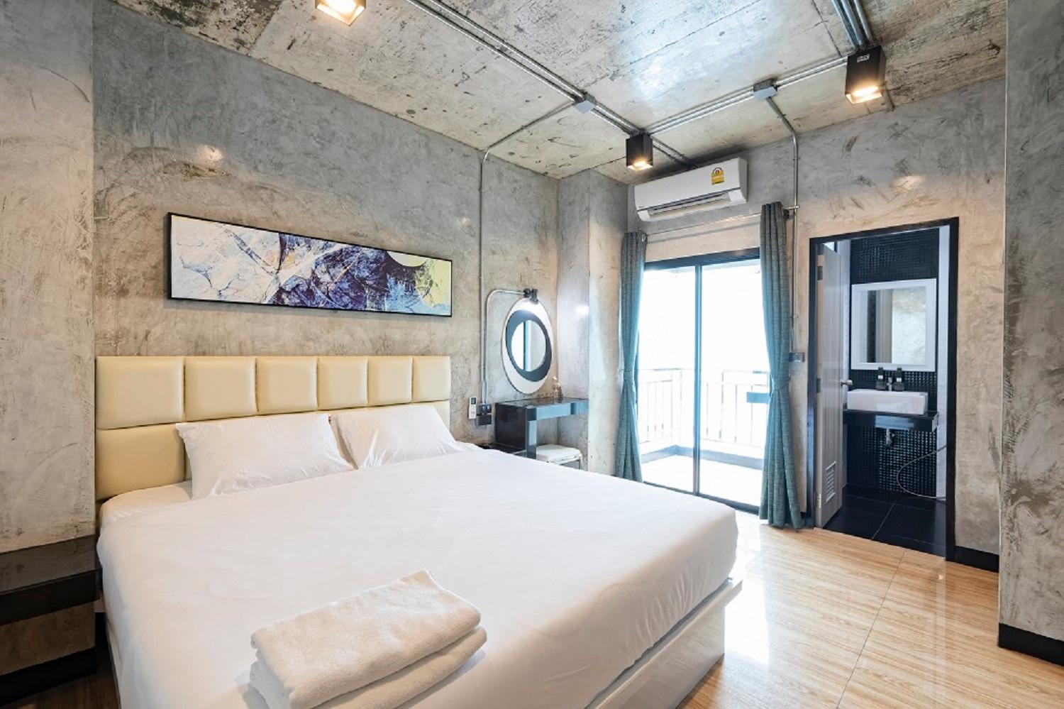 Fashion, Double Bed