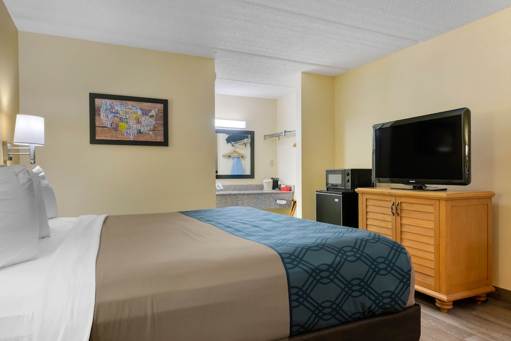 SureStay by Best Western Jacksonville Airport 38/54