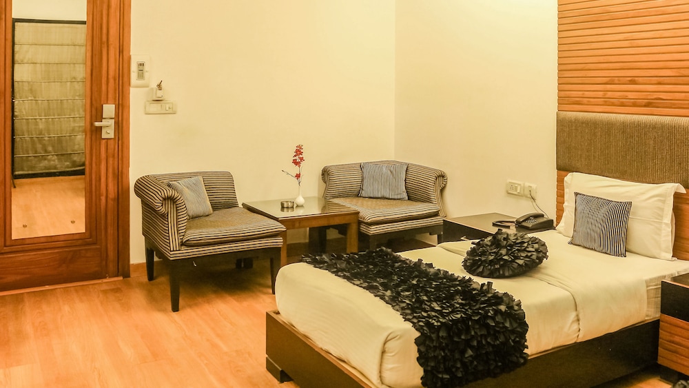 Hari S Court Hotel Delhi 36/45