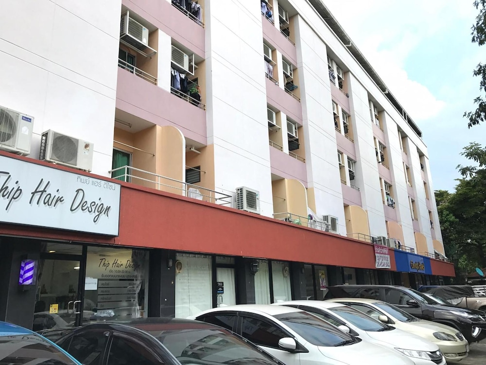 Goody Hotel 3/47