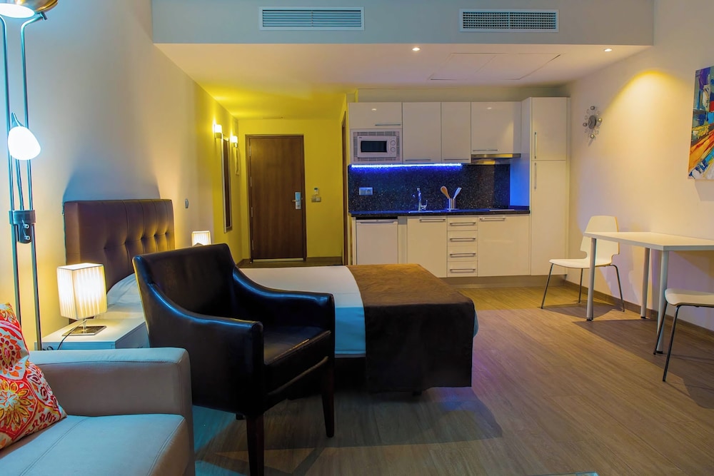 BLUESEA Dimona Suites 58/75
