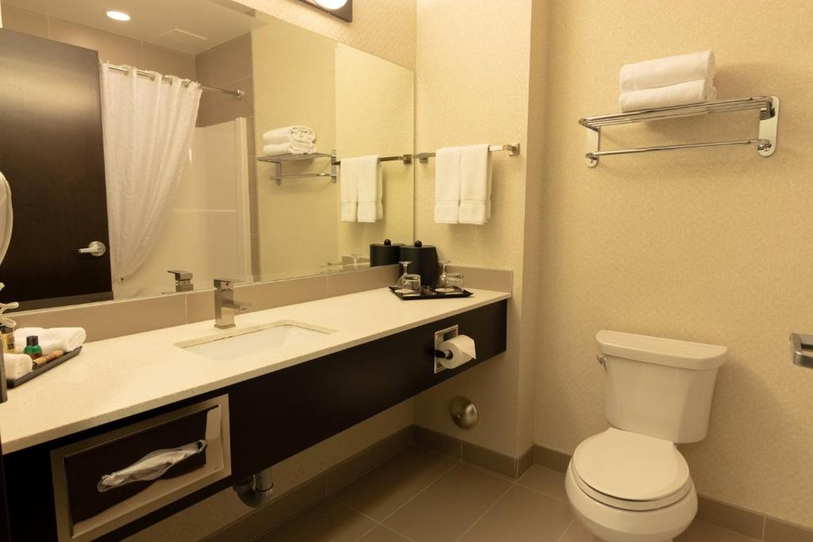 The Kanata Inns Whitecourt 31/32