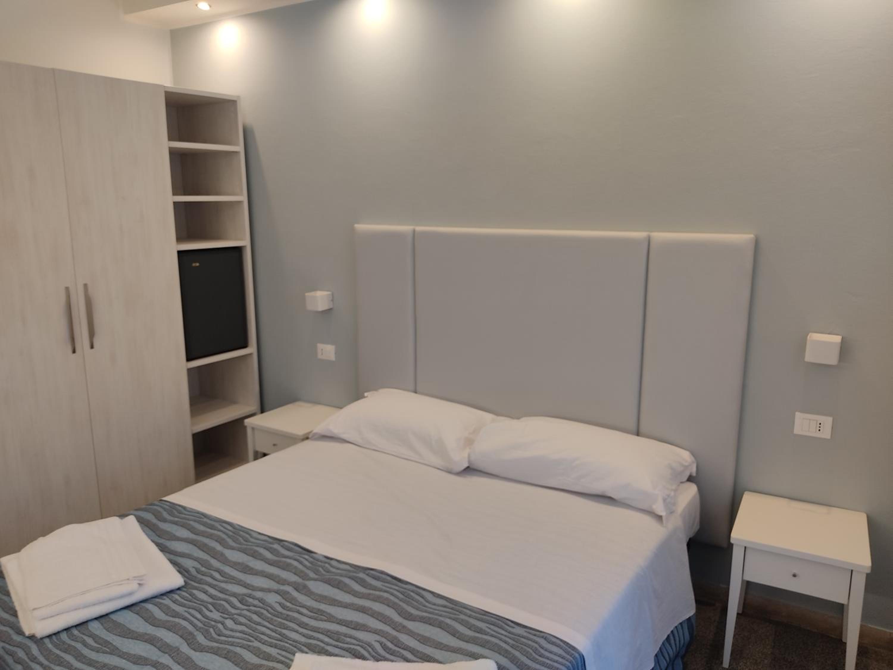 Budget, Double Bed