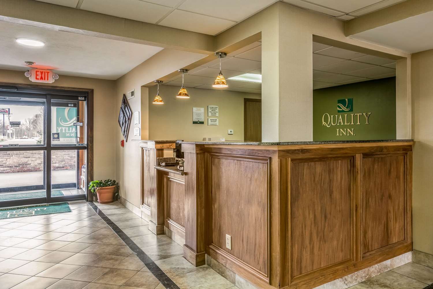 Quality Inn I-74 Batesville 4/41