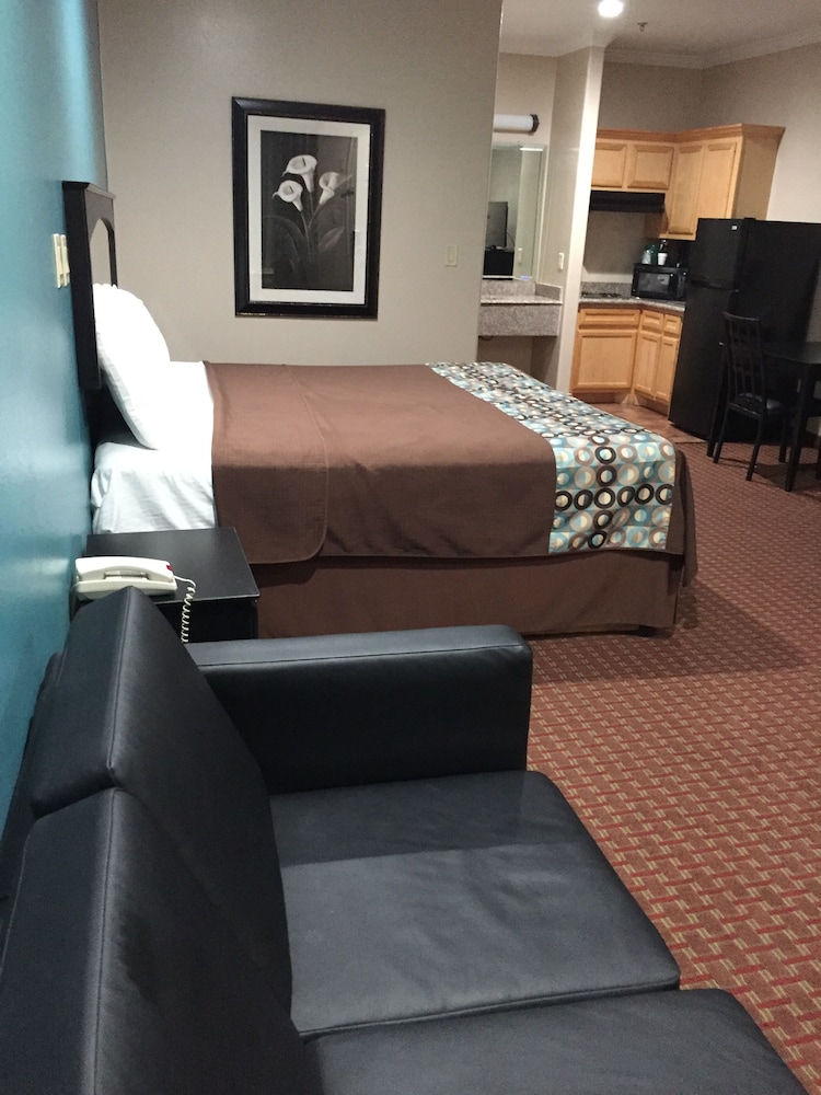 Scottish Inns Suites Timber Creek Houston 33/41