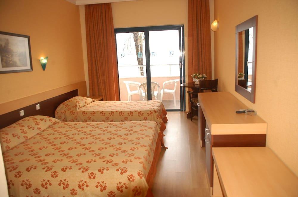 Club Hotel Rama 12/50