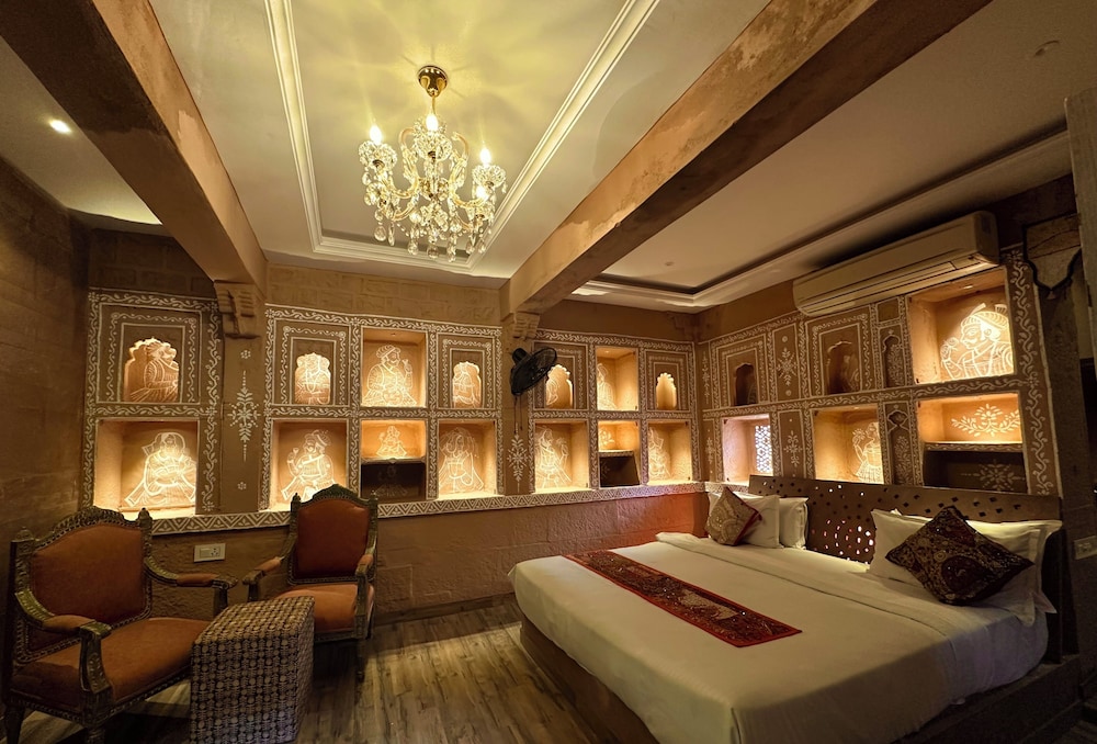 Mystique, Heritage, King Bed