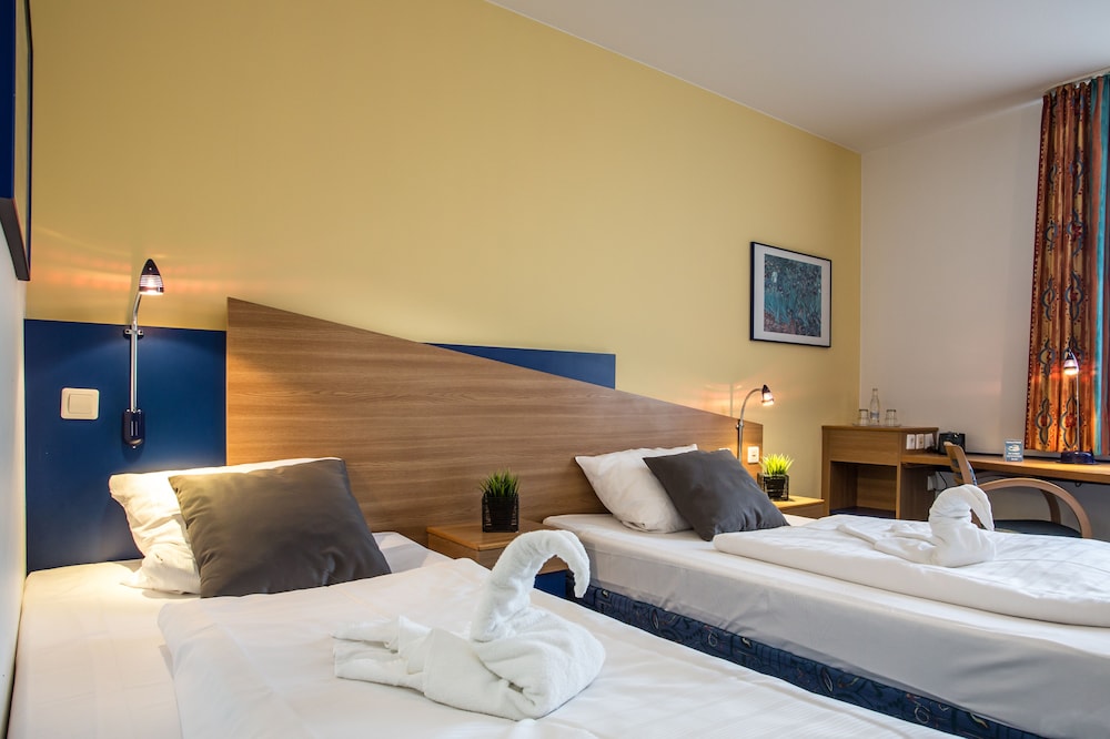 STANDARD, TWIN BEDS