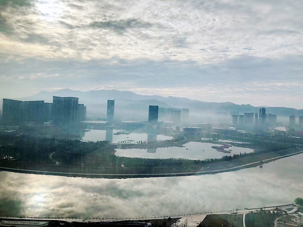 Shangri-la Hotel, Yiwu 70/75