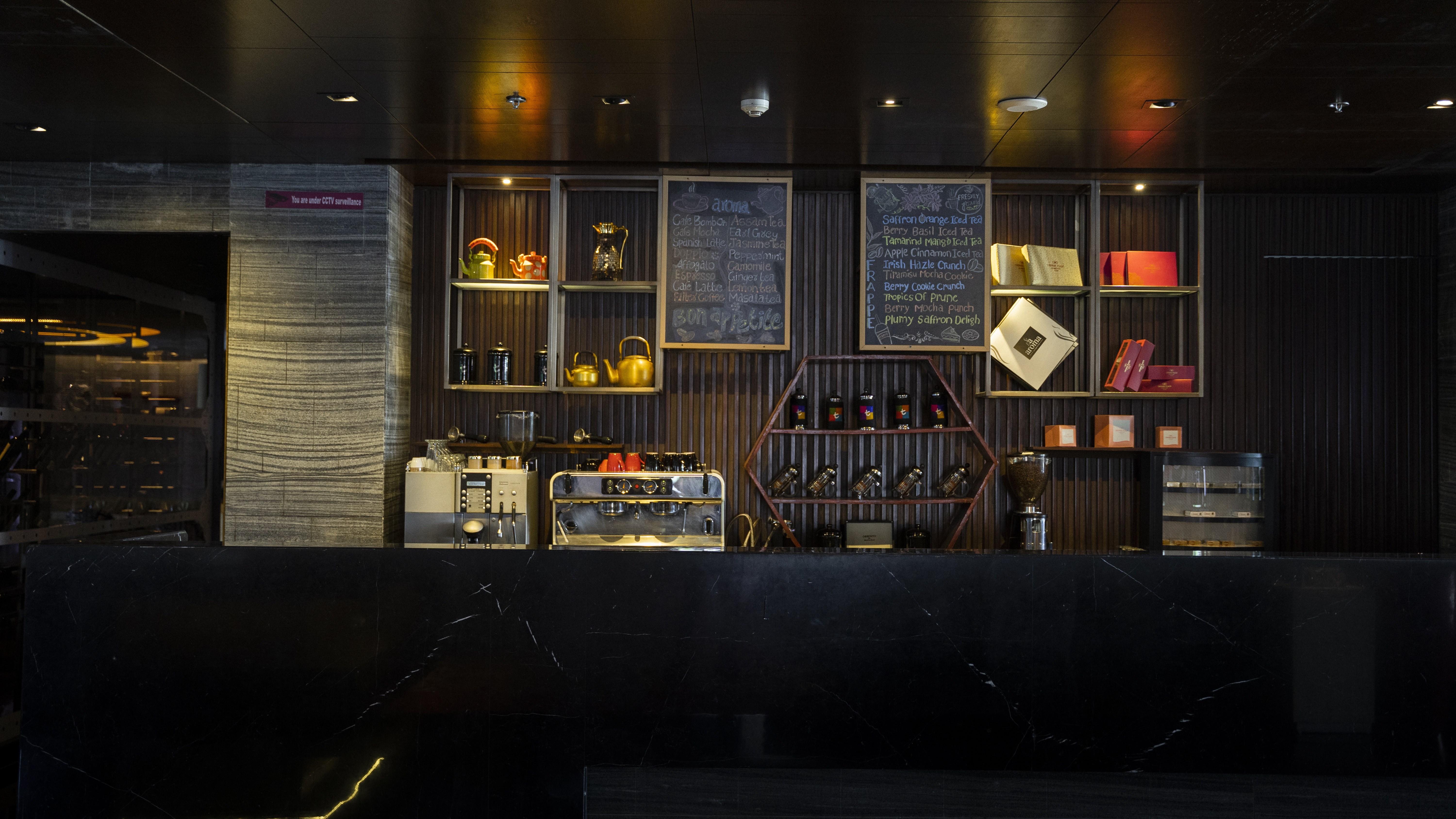 CROWNE PLAZA KOCHI 6/77