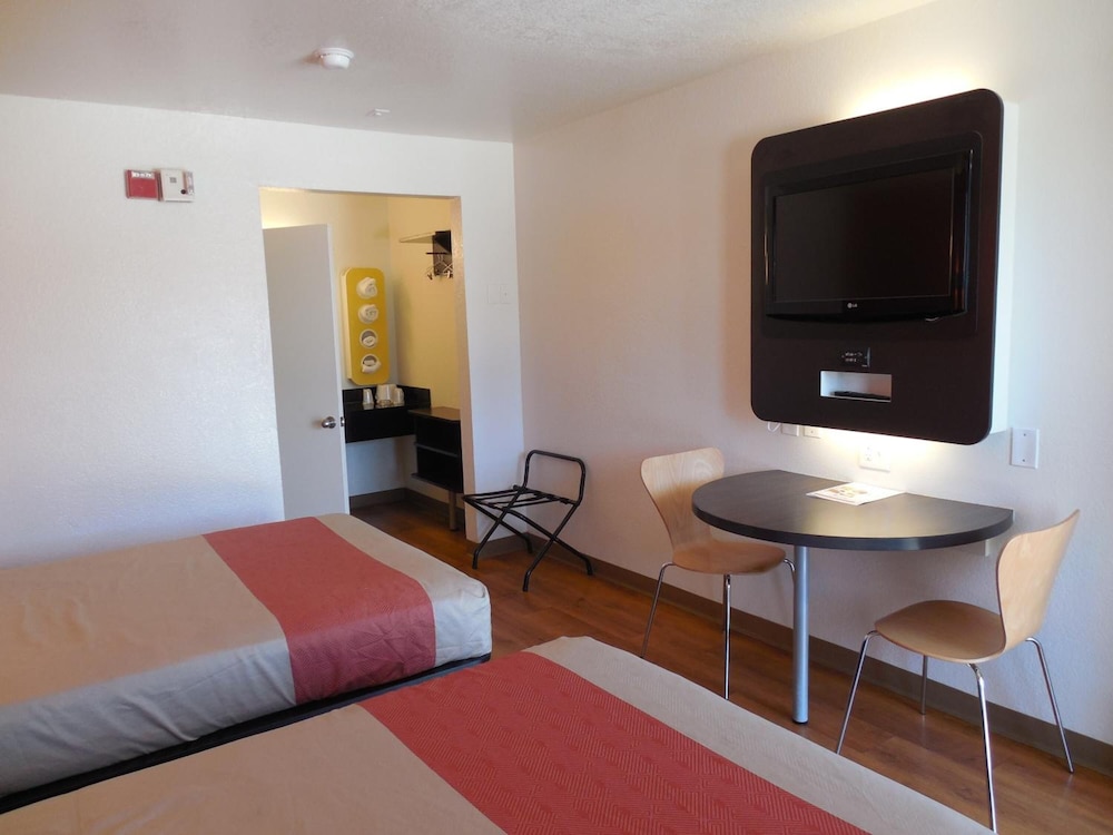 Motel6 Chula Vista, CA - San Diego 38/51
