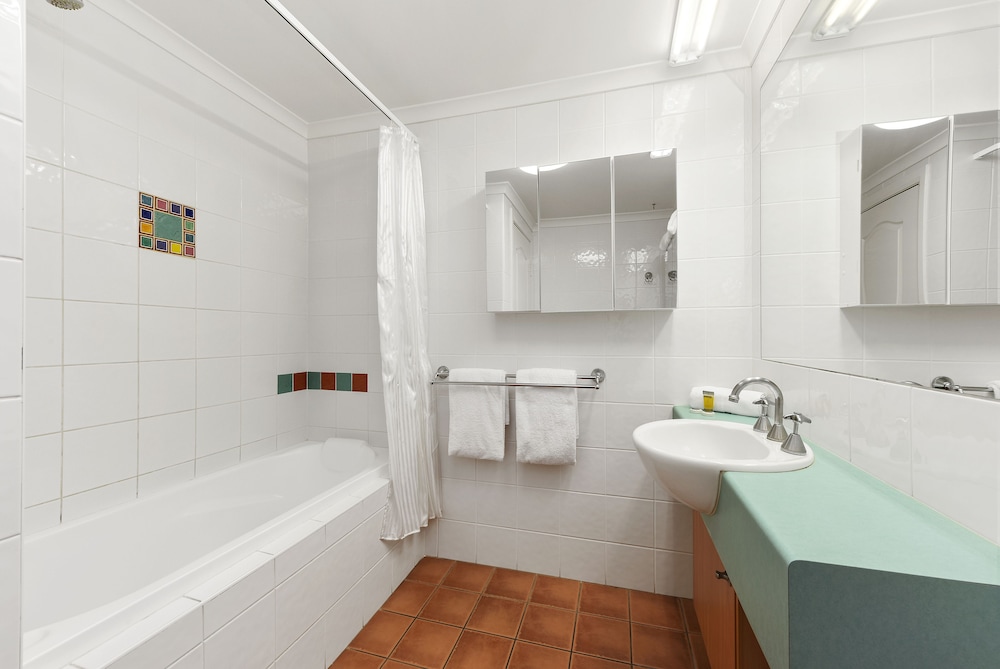 Flynns Beach Resort 15/33