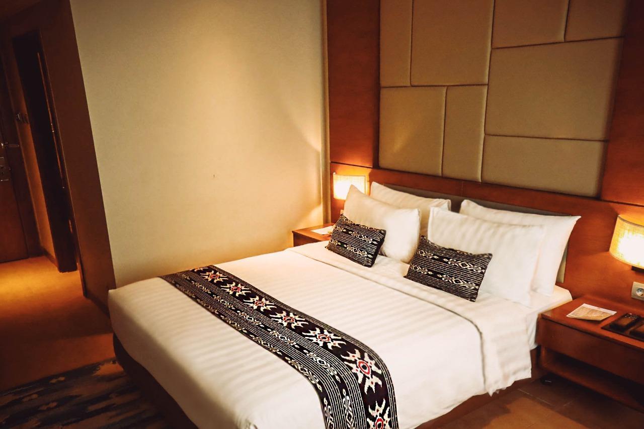 Hollywood, Twin Beds