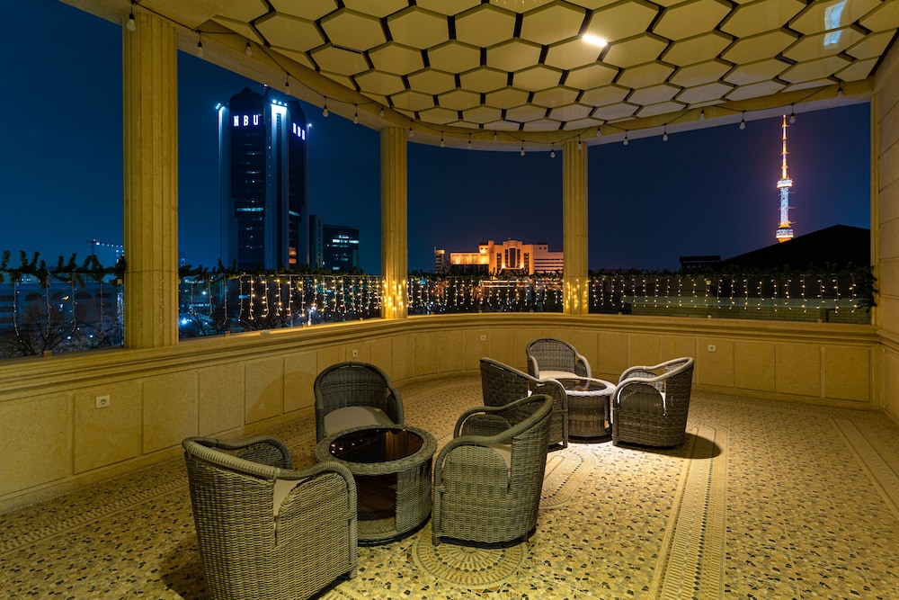 Navruz Hotel Tashkent 60/70