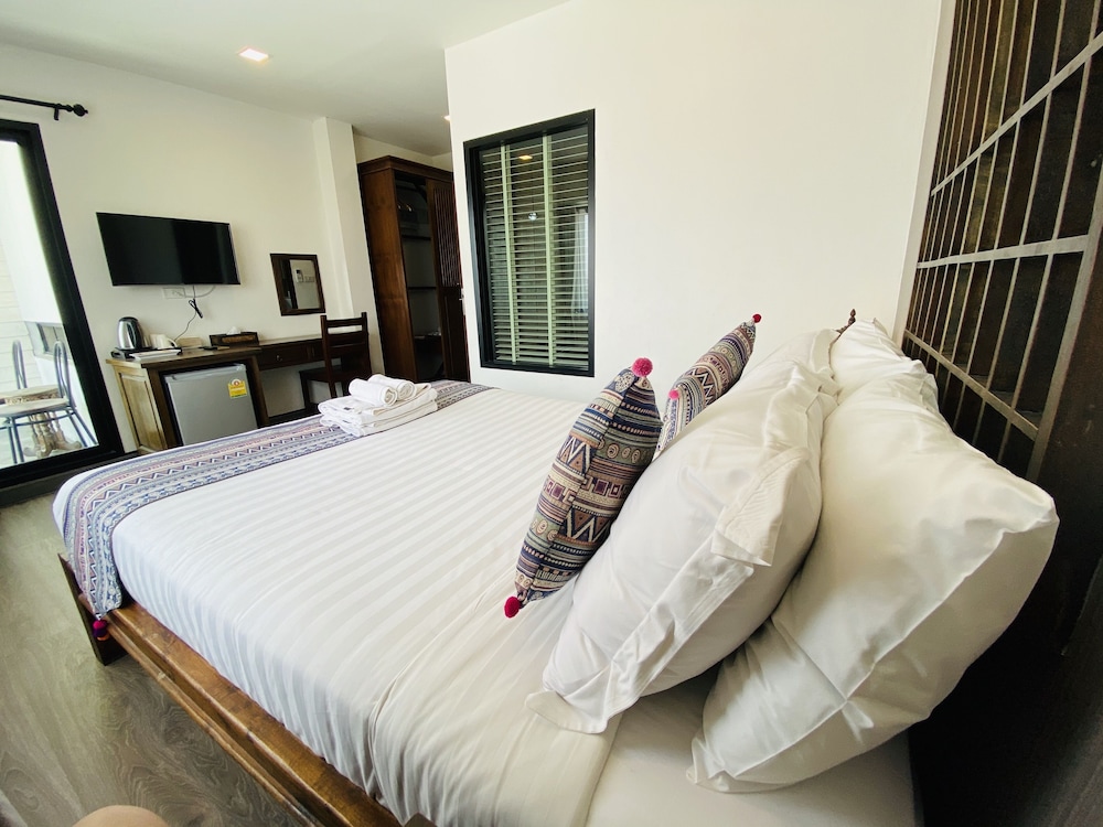 C Hotel Boutique And Comfort 32/40