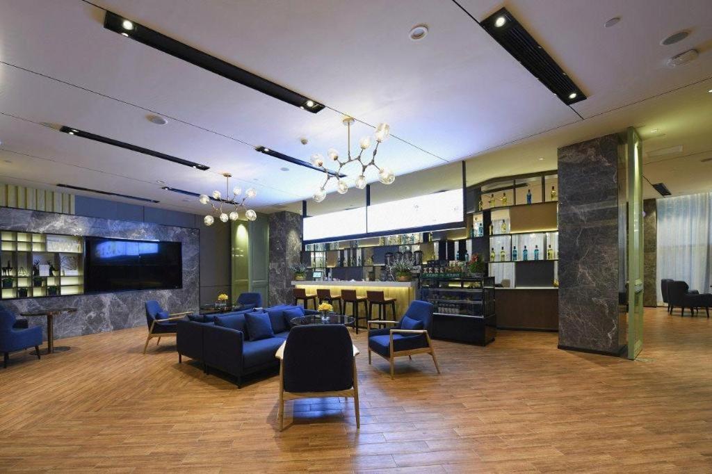 Echarm Hotel Huaihua Hexi Longping Guoji 37/50