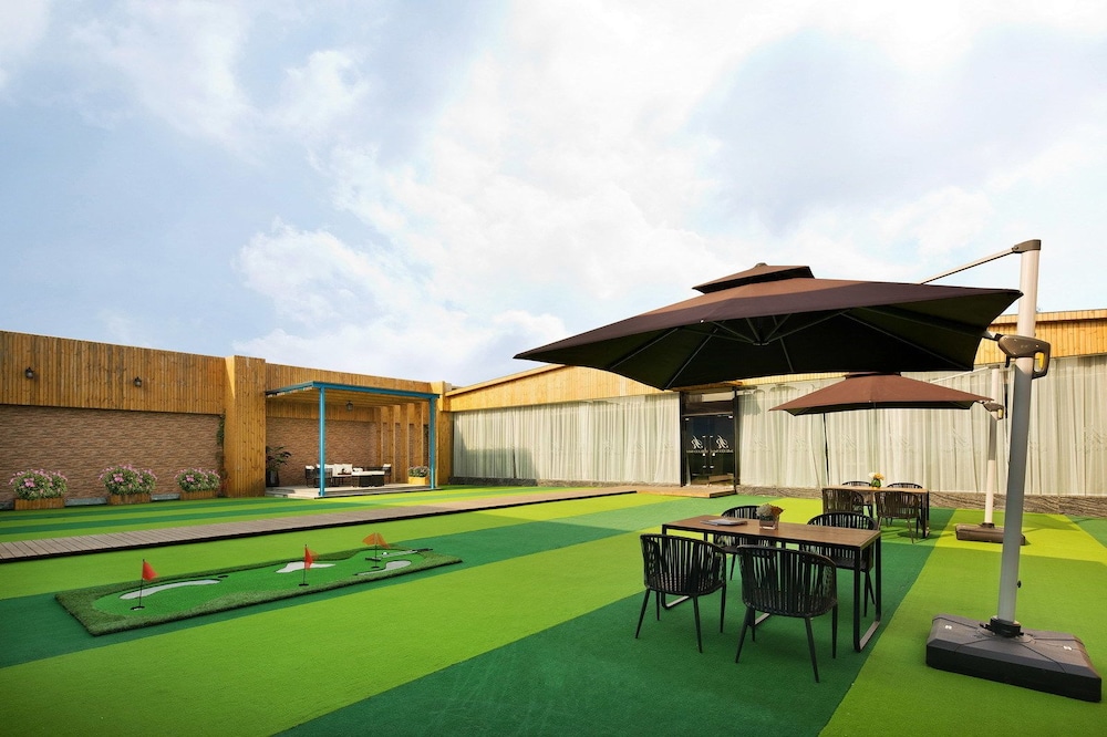 DeRUCCI Hotel 60/65