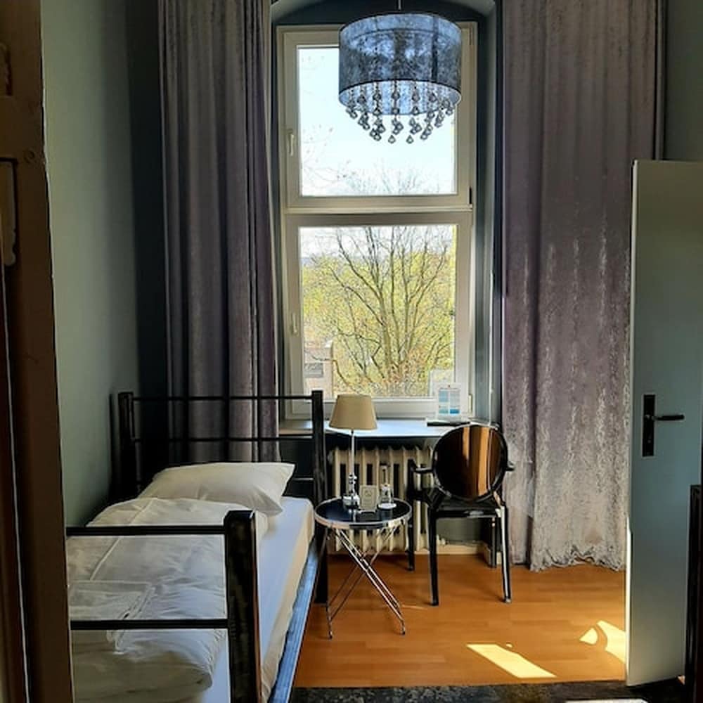 Arthotel Connection 37/50
