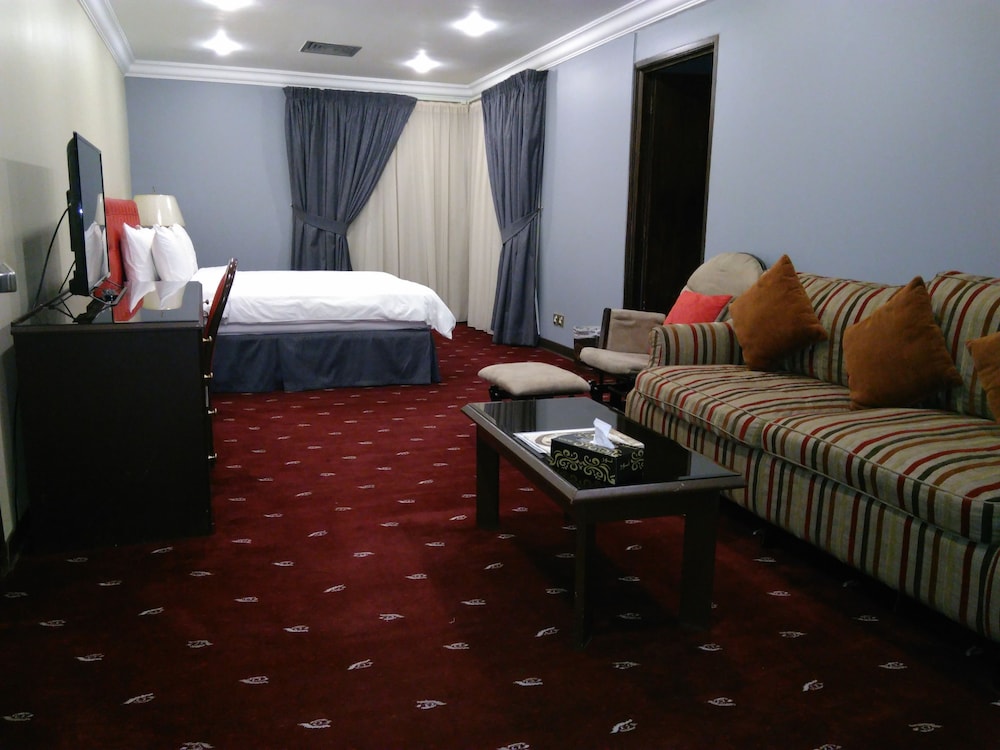 Carlton Tower Hotel 34/55