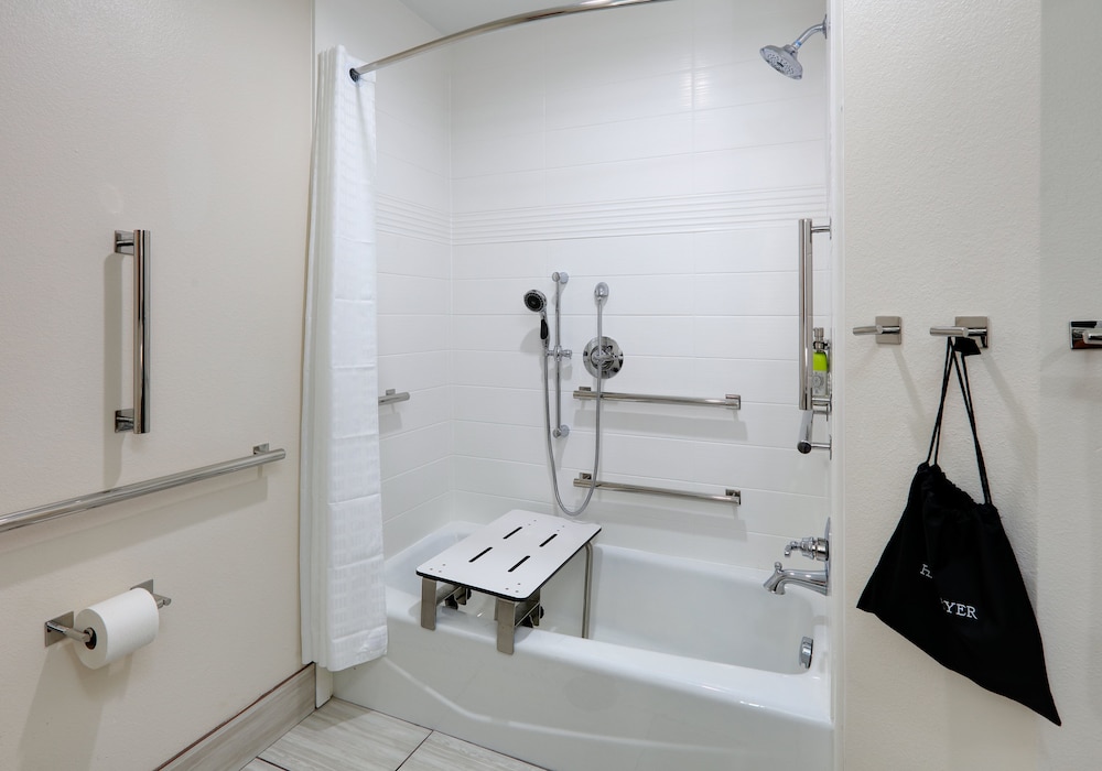Candlewood Suites Dfw West Hurst 31/57