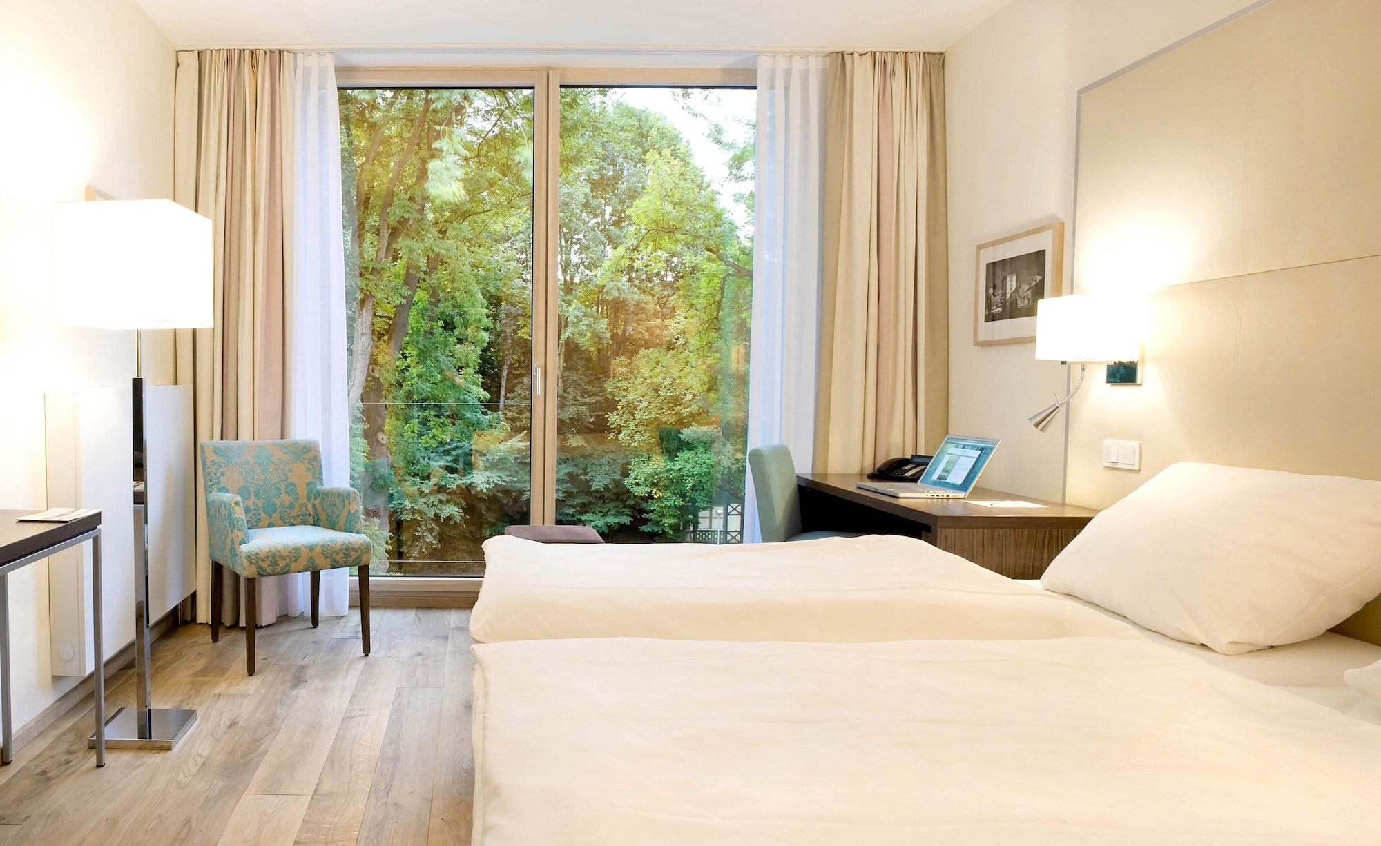 غرفة كبيرة بسرير مزدوج، Hotel Freigeist Northeim 2/3