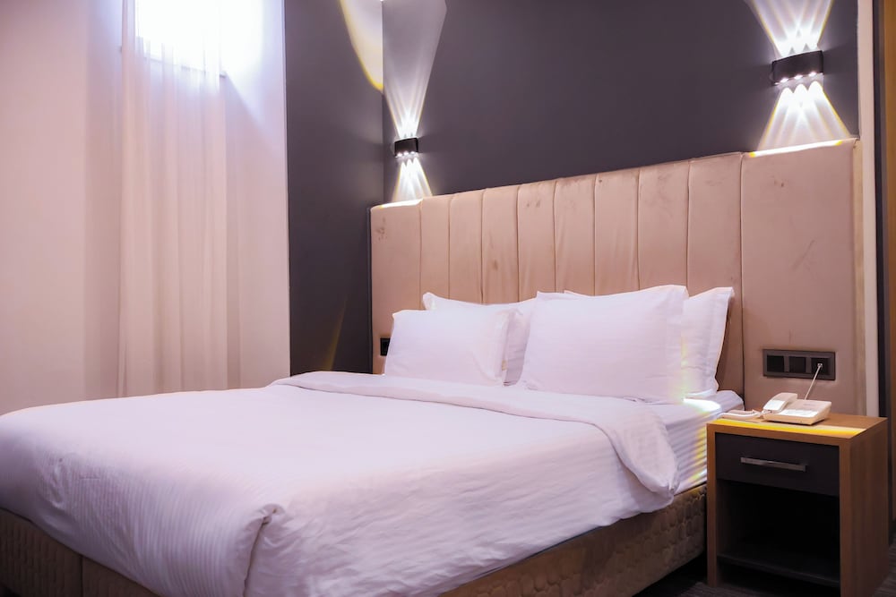 HOME PLUS Hotel & SEYHLI 13/42