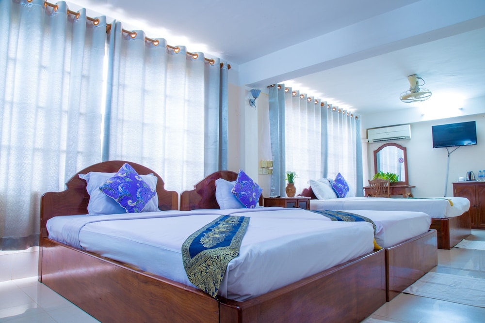 Siem Reap Riverside Hotel 22/67