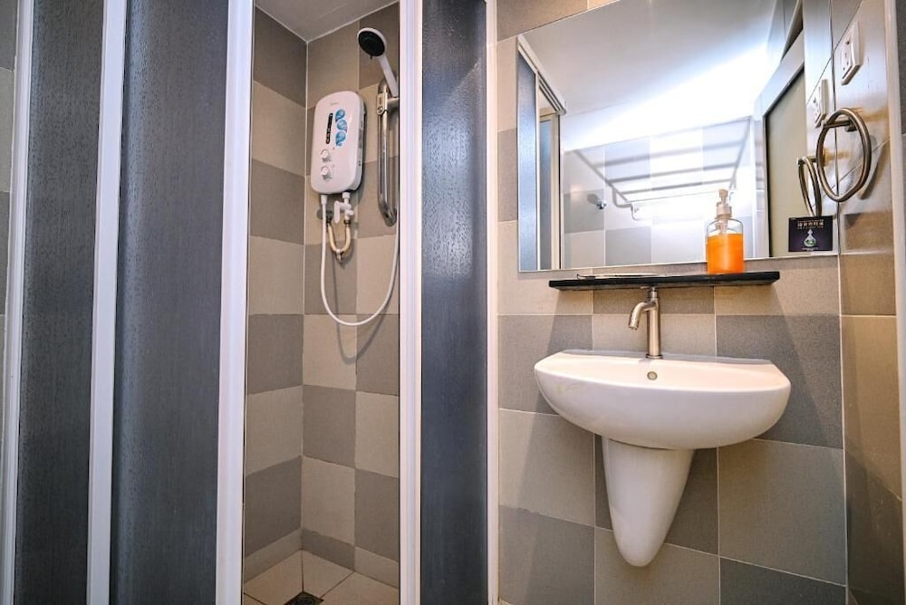 Kingston Hotel 1 @ Bukit Bintang 53/59