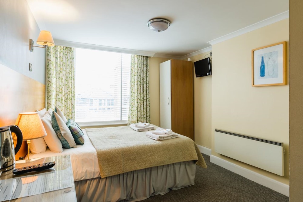 George Oxford Hotel 19/32