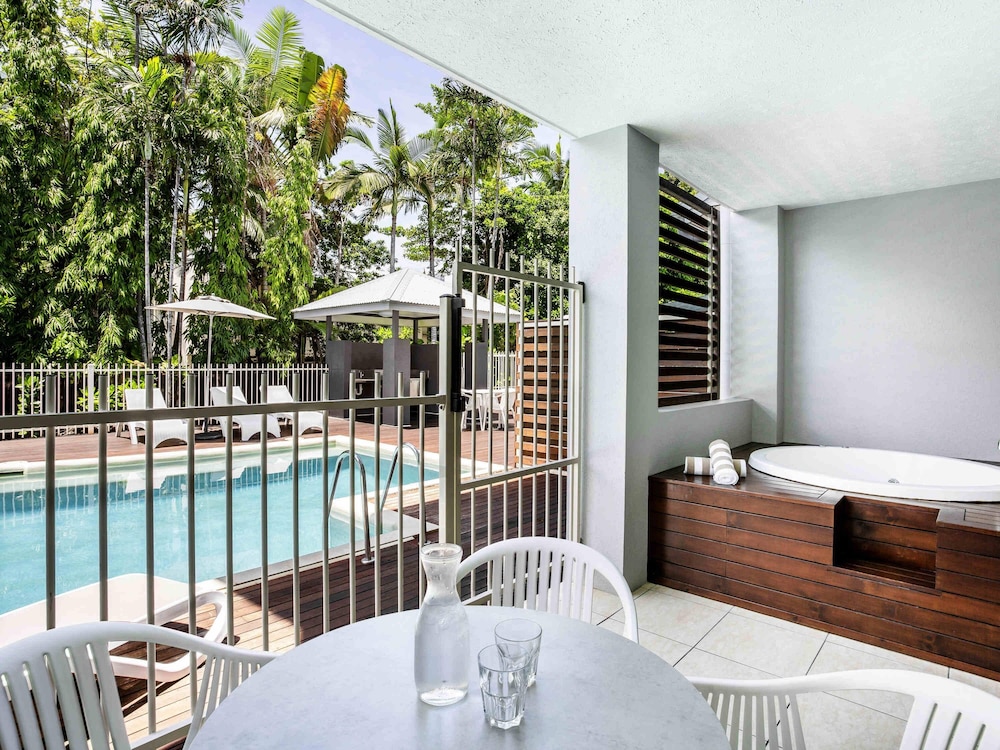 Mantra Aqueous Port Douglas 34/62