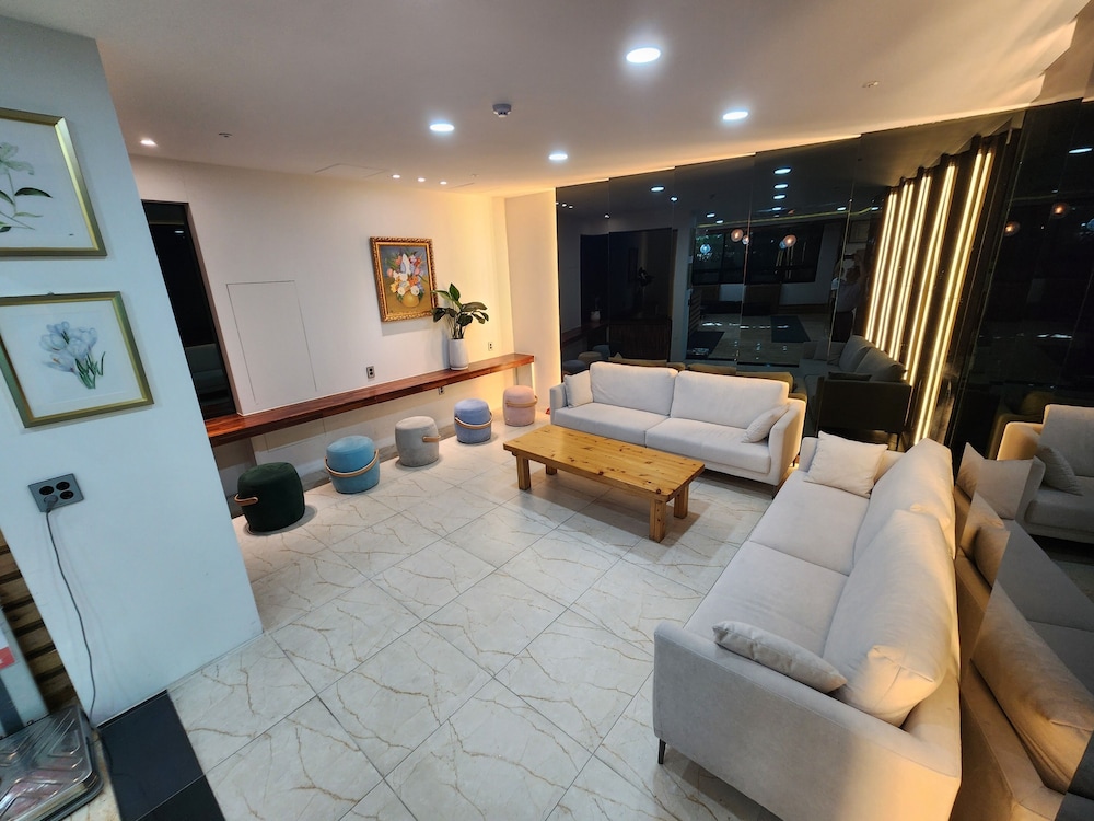Haema Hotel 13/61