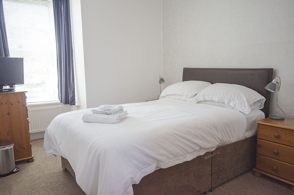 Headlands Guest House 13/25