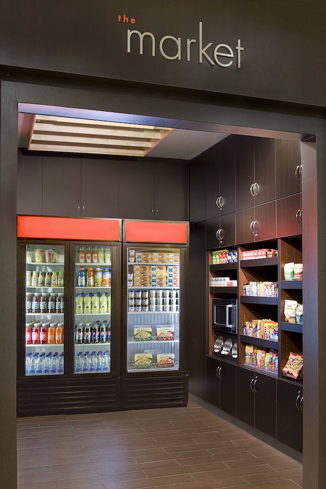 Courtyard By Marriott Toronto Brampton 27/43